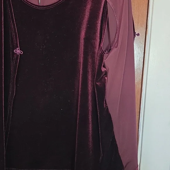 Velvet Burgundy Two-Piece Set GEORGE - Picture 4 of 8